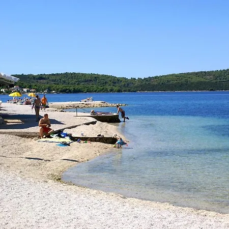 And With Parking Space - 13102 Maison d'hôtes