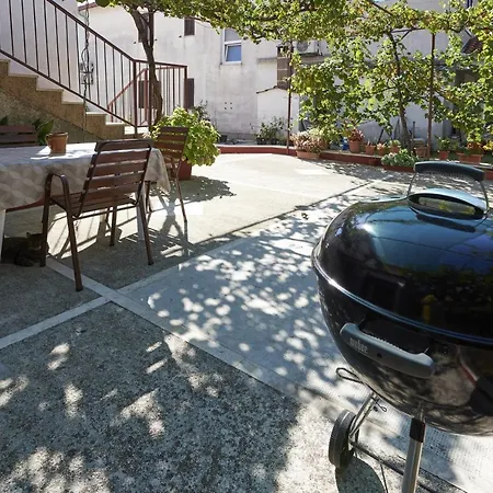 And With Parking Space - 13102 3* Trogir